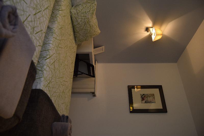 Hostal Rofer Мадрид Екстериор снимка